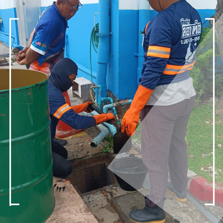 ลอกท่อระบายน้ำ